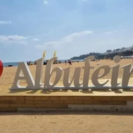 Дом отдыха Monica - Pool Heated - By Algarkasa